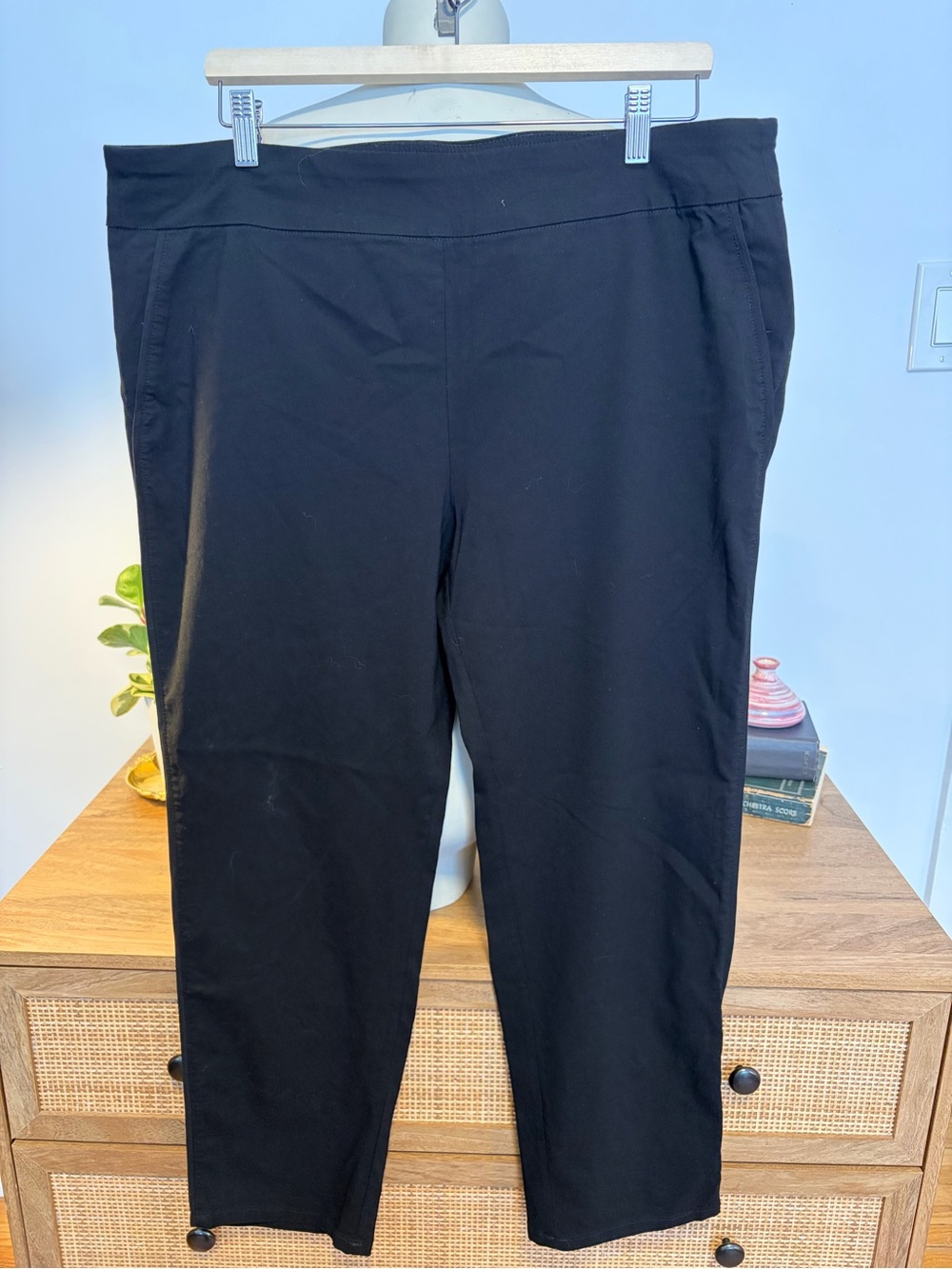 BRIGGS Black Pull-On Stretch Dress Pants Size 18 Plus